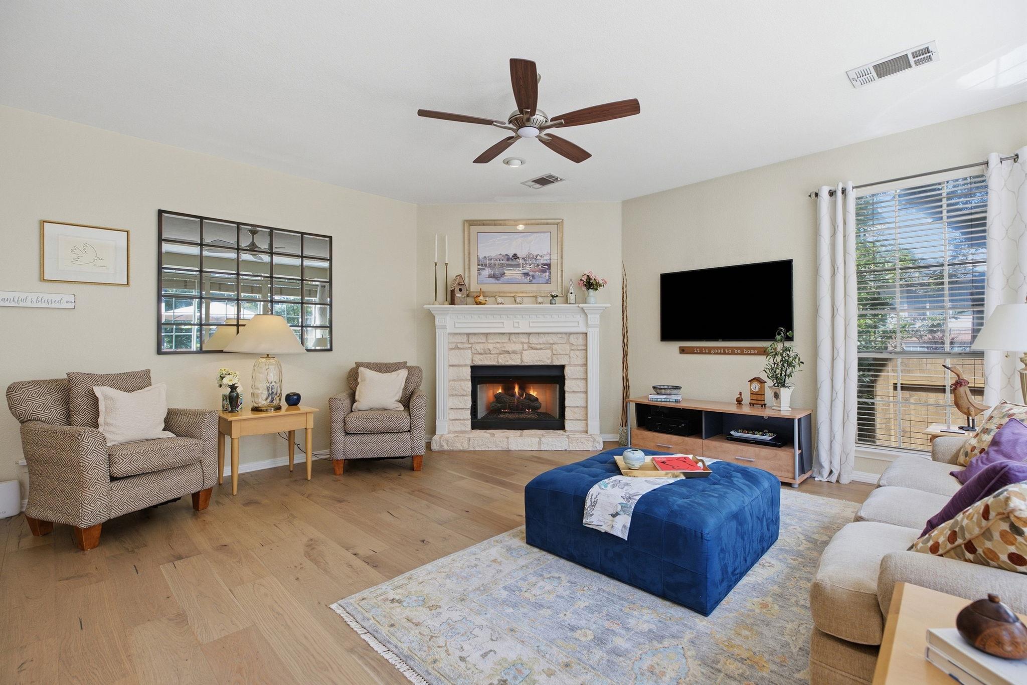 2041  Saint Andrews Dr, photo 3