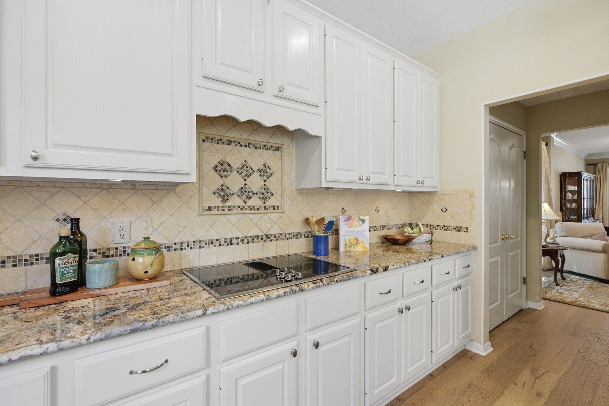 2041  Saint Andrews Dr, photo 8