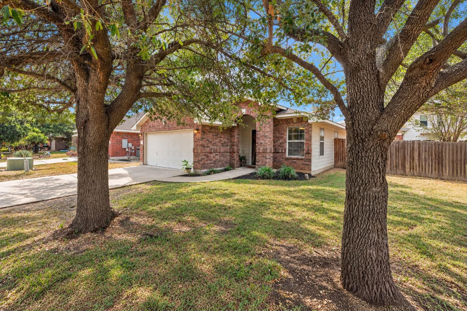 3923  Bonnie Ln, photo 2