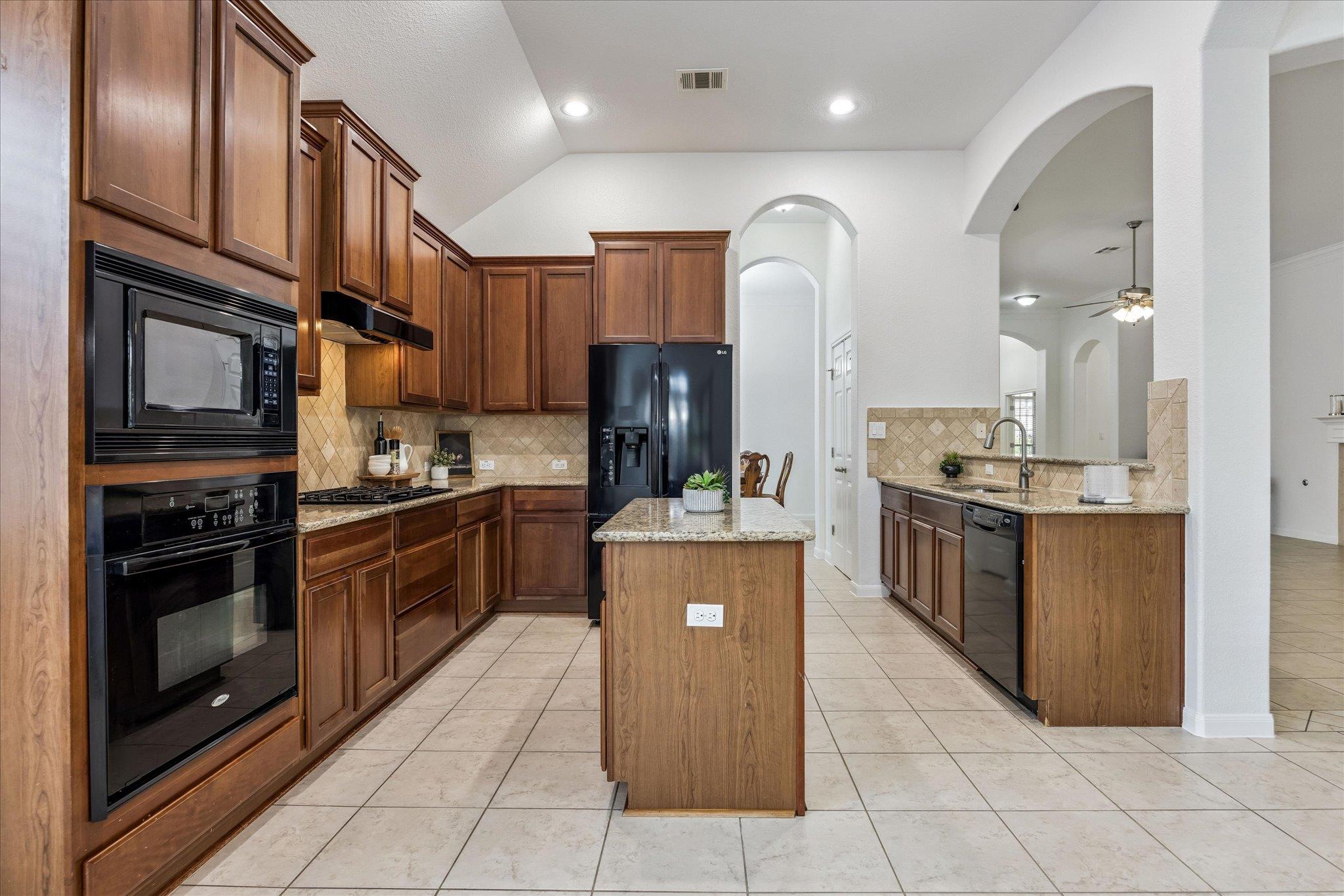 2163  Garlic Creek Dr, photo 12