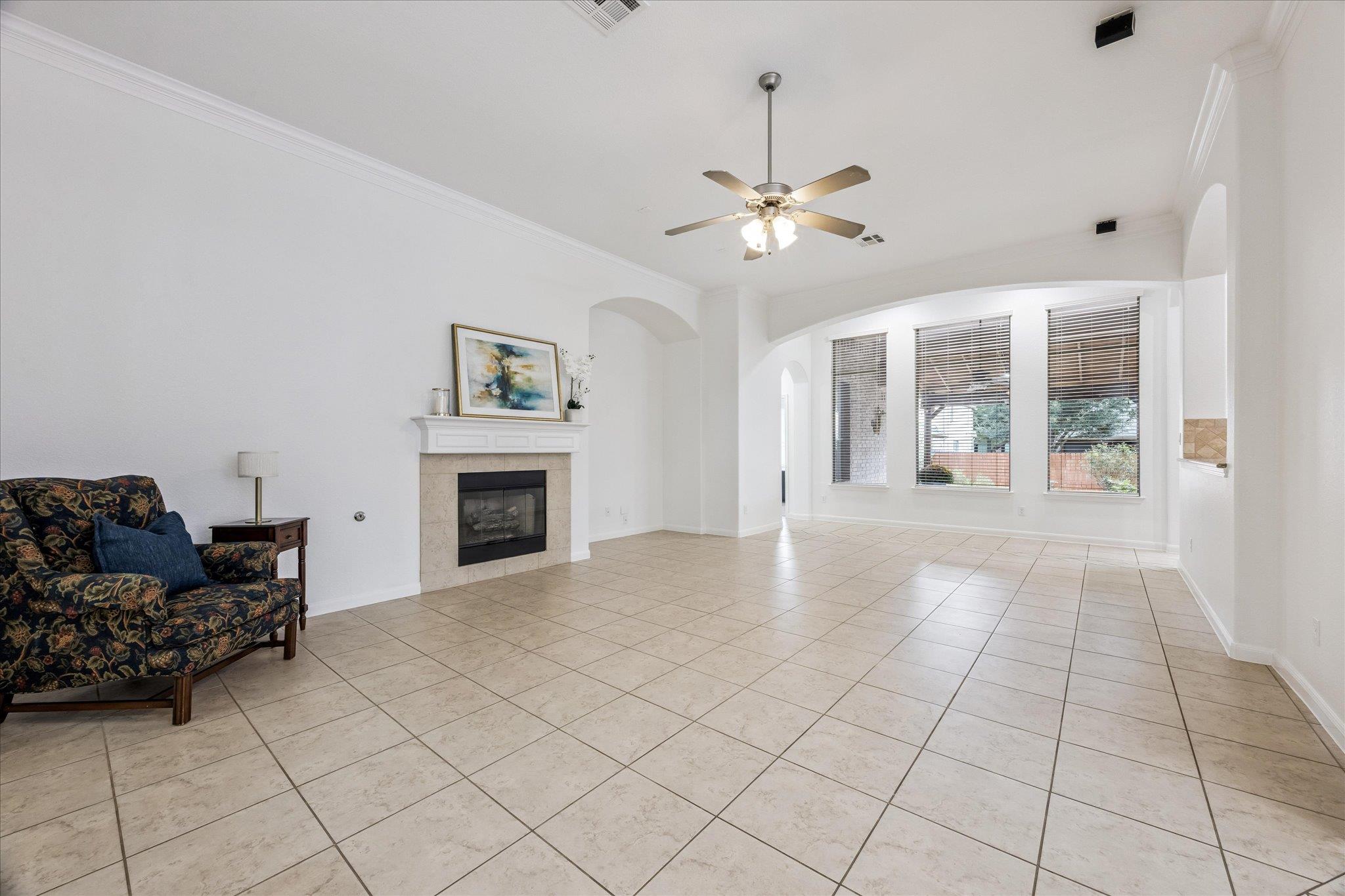 2163  Garlic Creek Dr, photo 9