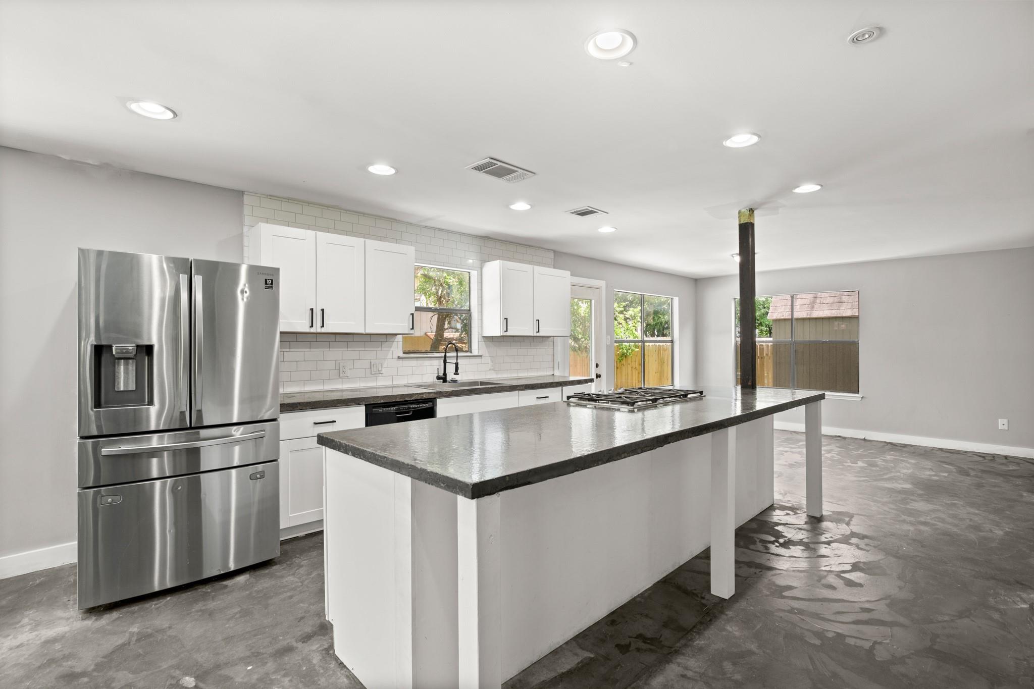8504  Tad Park Cv, photo 3