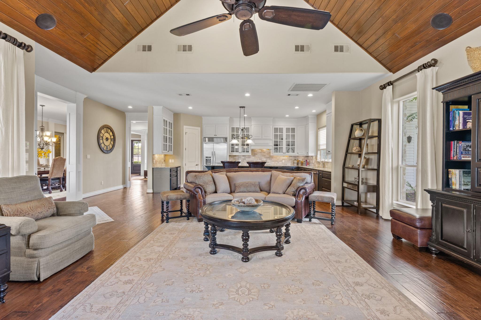 101  Diamond Hl, photo 6