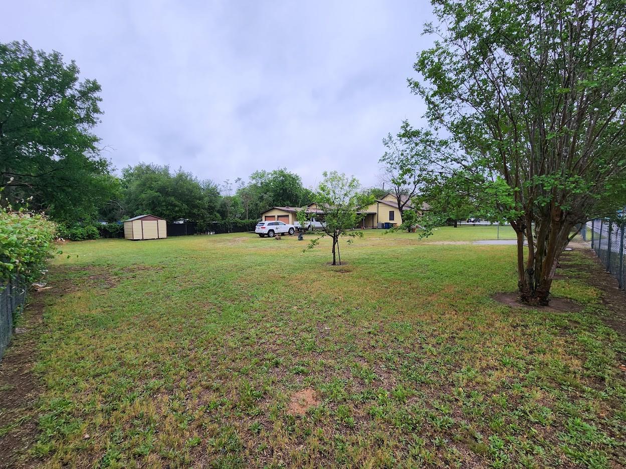 808  Montopolis Dr, photo 7