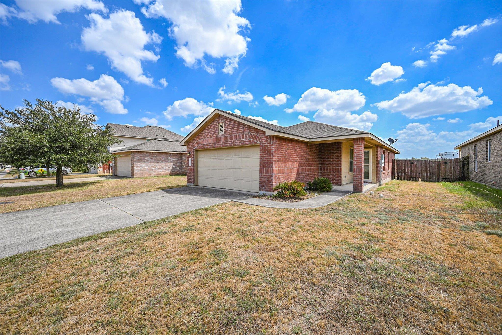 161  Mallard Ln, photo 2