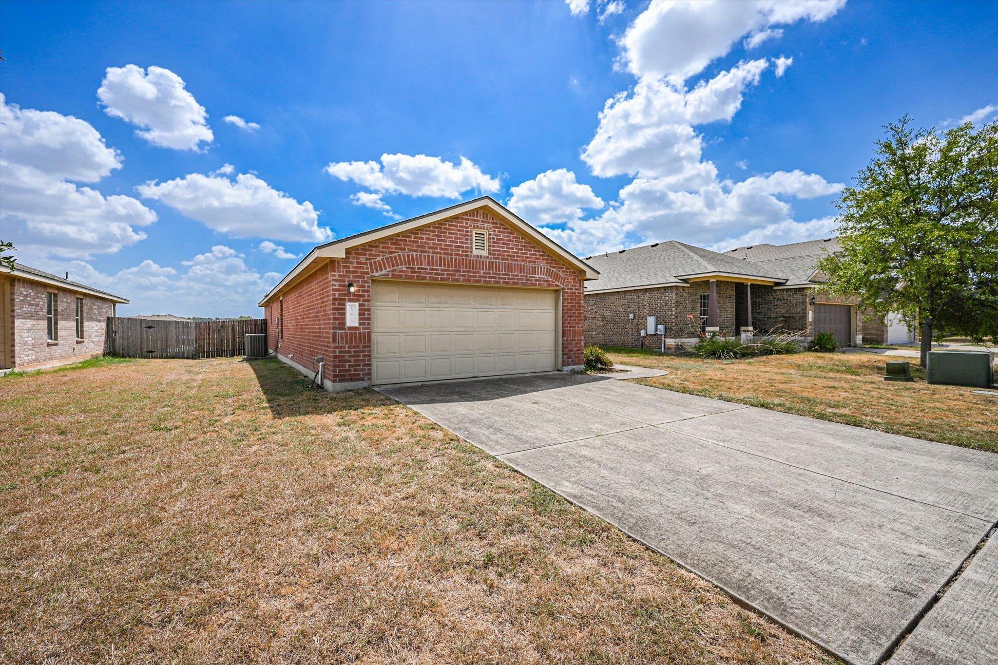 161  Mallard Ln, photo 3