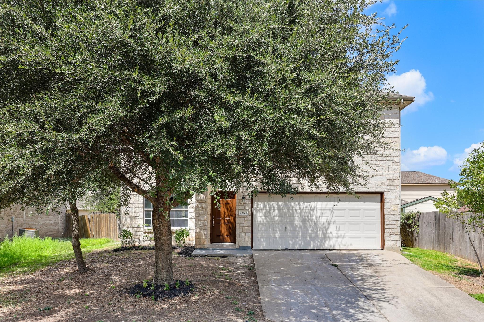 11028  Furrow Hill Dr, photo 2