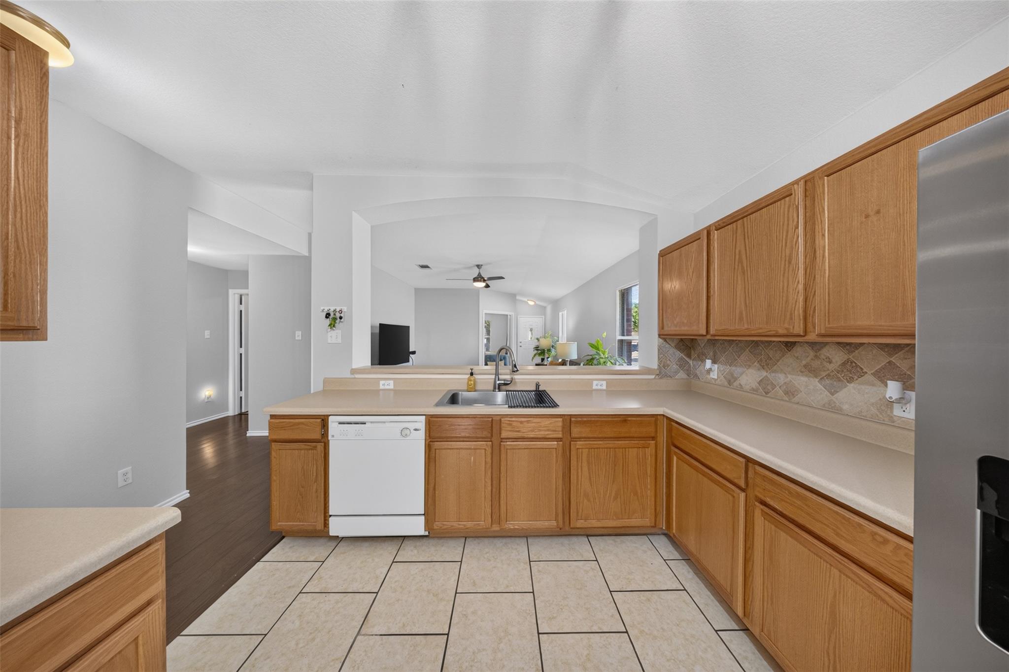 112  Northern Trl, photo 11
