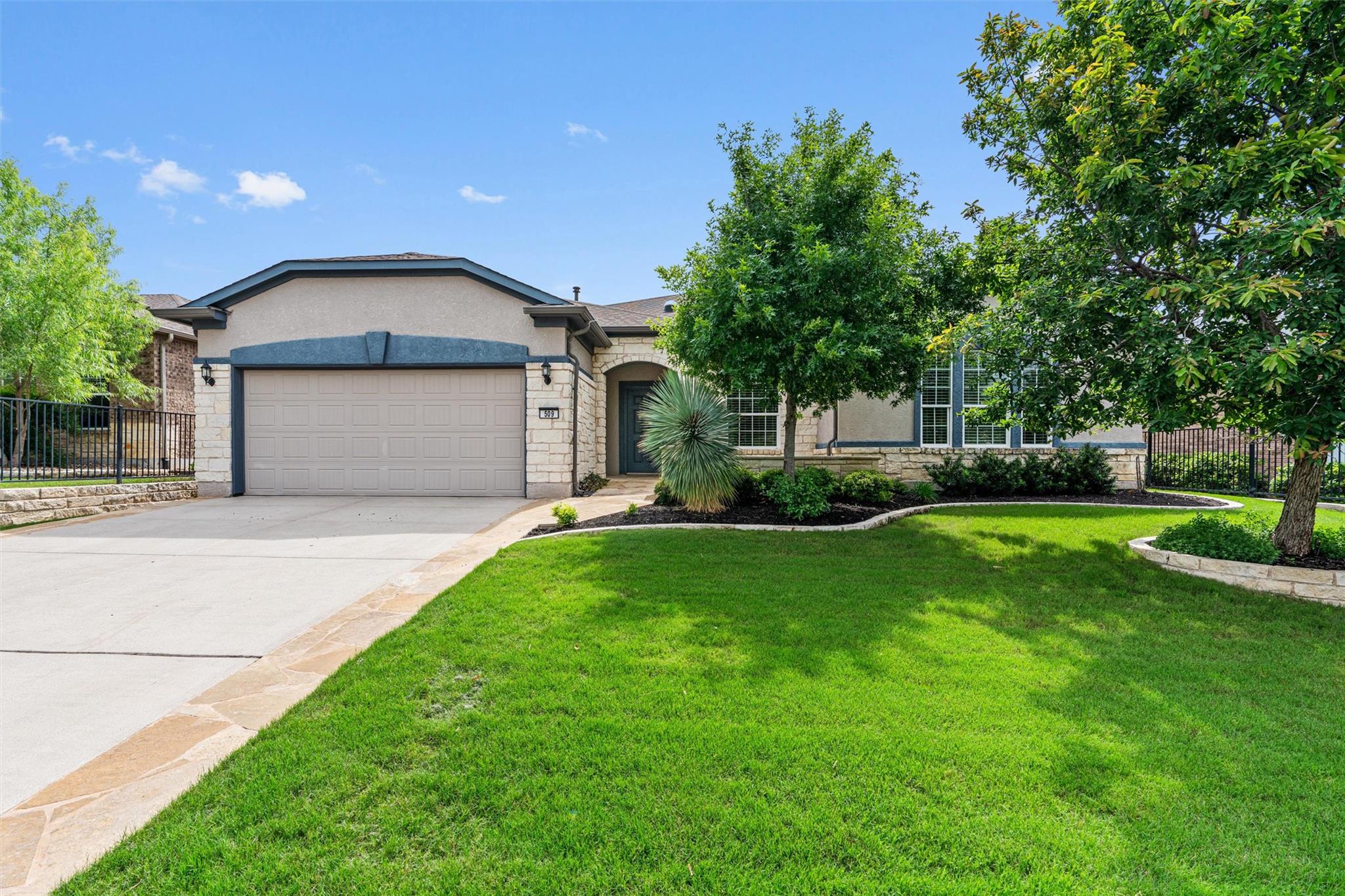 509  Davis Mountain Cir, photo 2