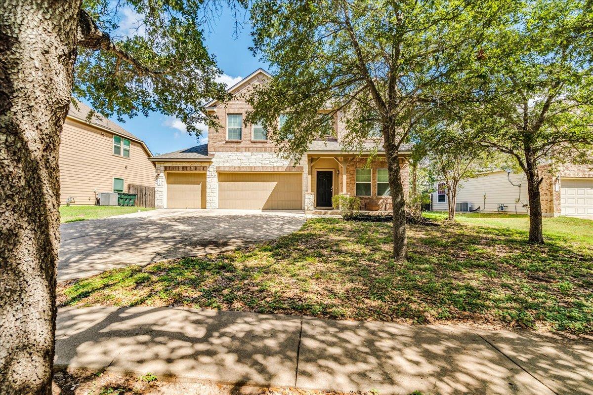 809  Hometown Pkwy, photo 2