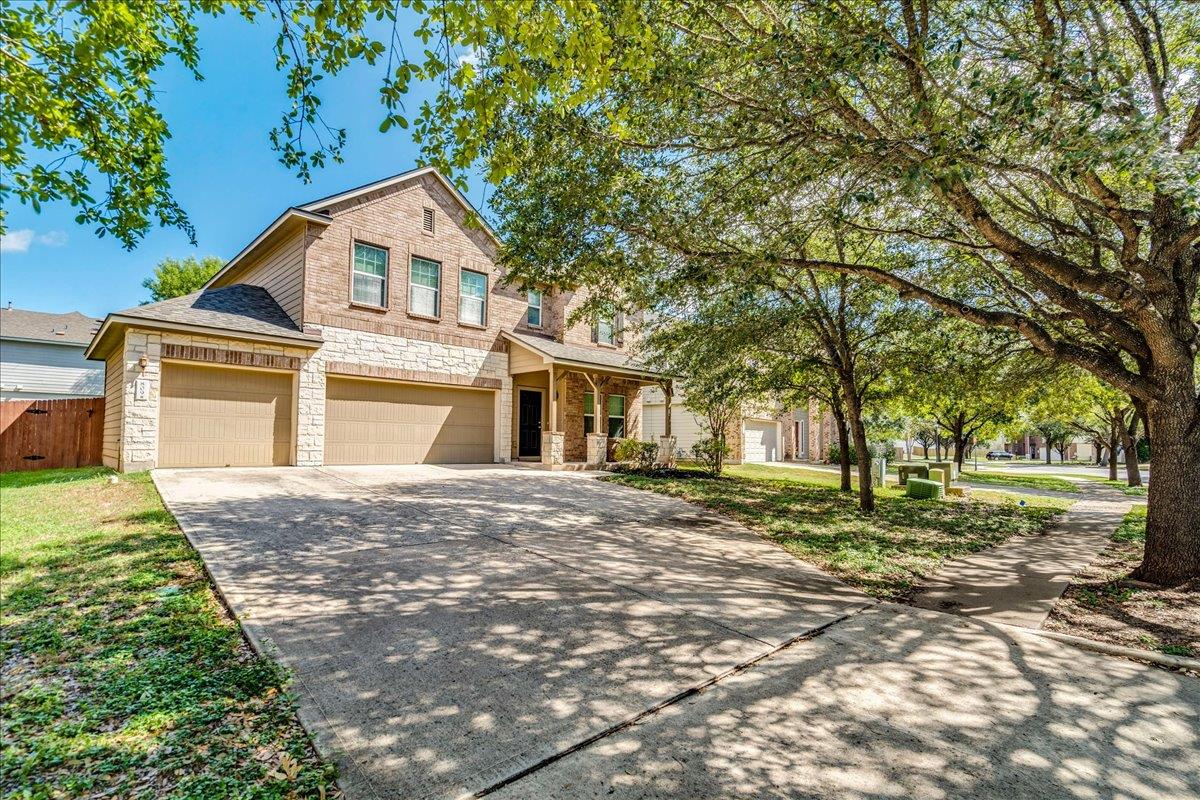 809  Hometown Pkwy, photo 3
