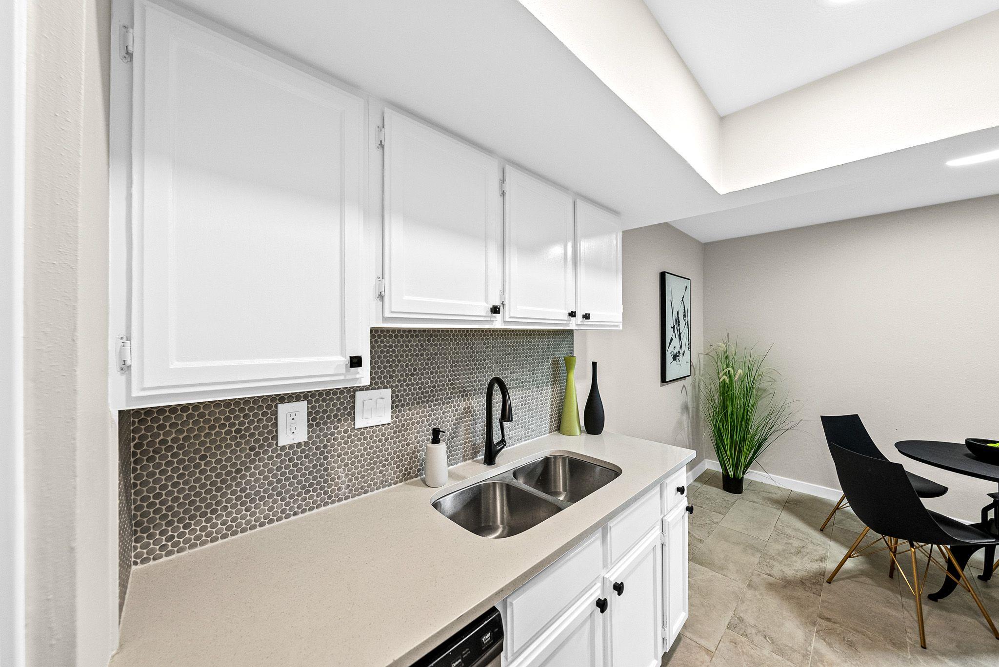 2600  Penny Ln  #118, photo 8