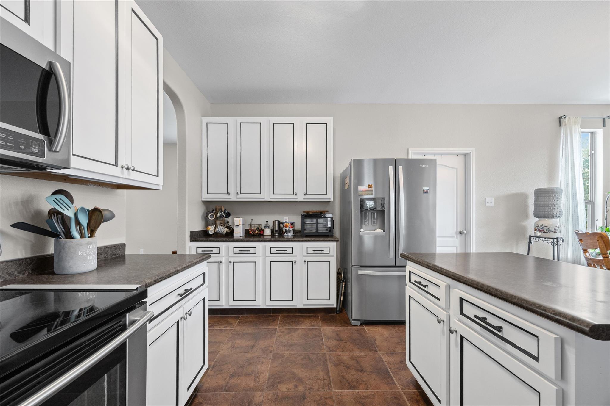 501  Wildwood Dr, photo 2