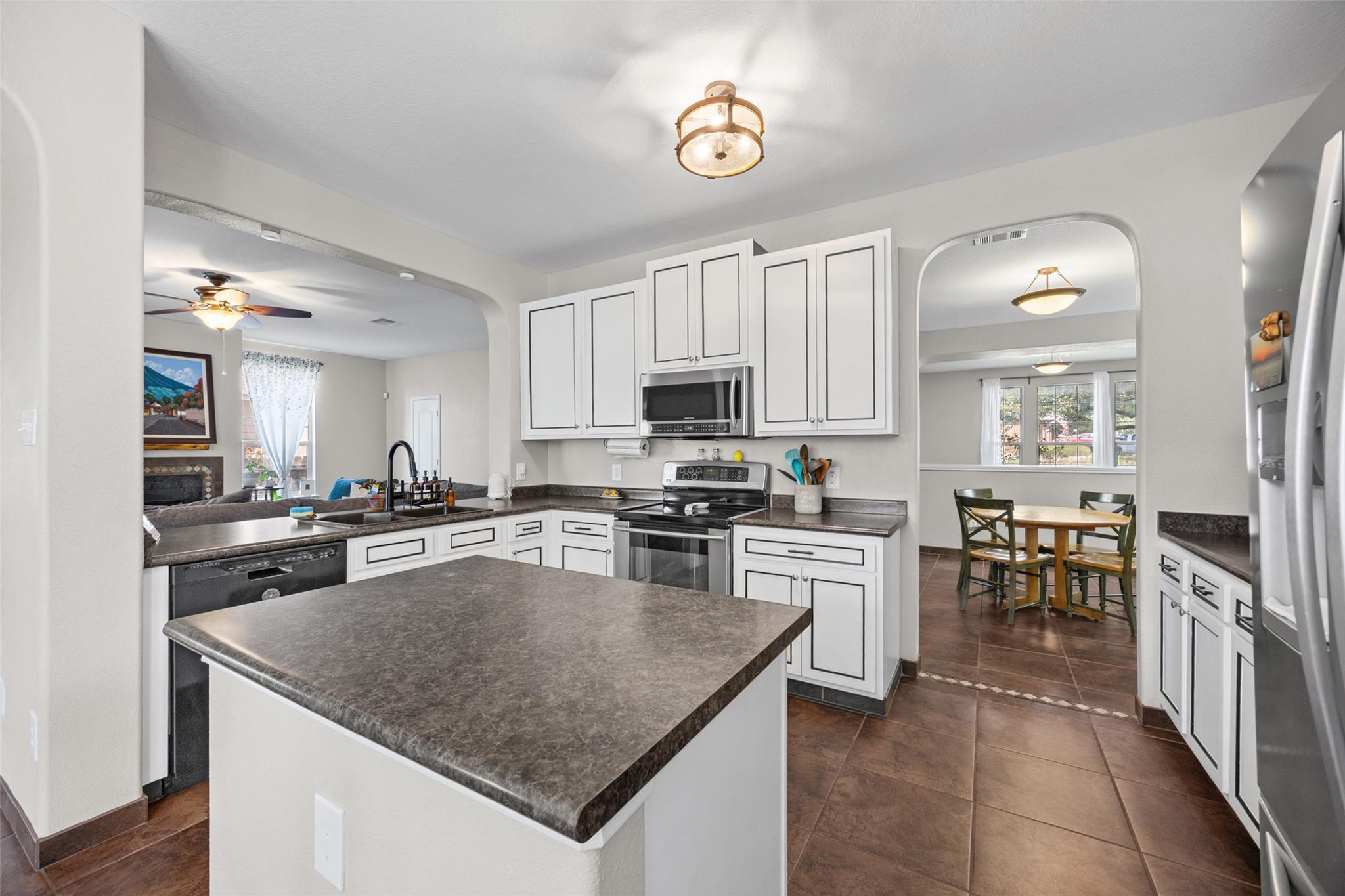 501  Wildwood Dr, photo 11