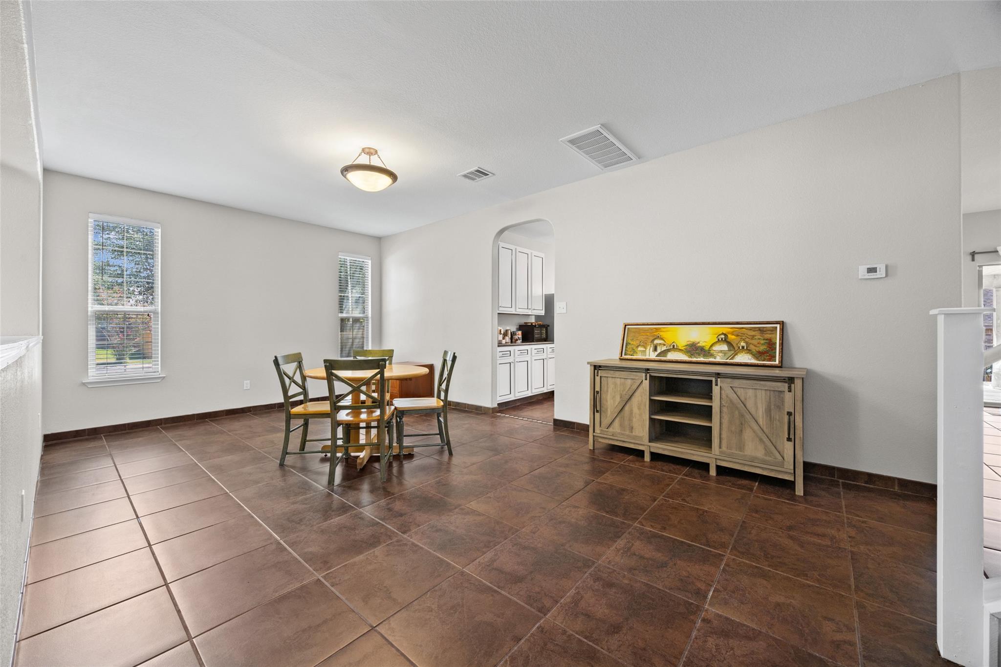 501  Wildwood Dr, photo 9