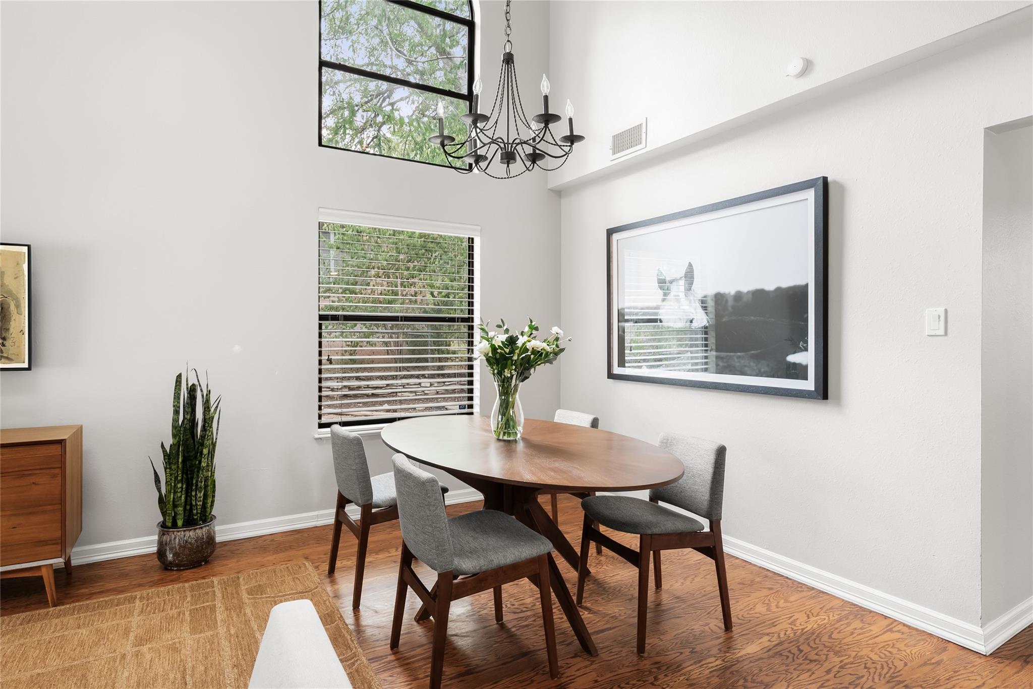 108 W SPRING Dr, photo 9