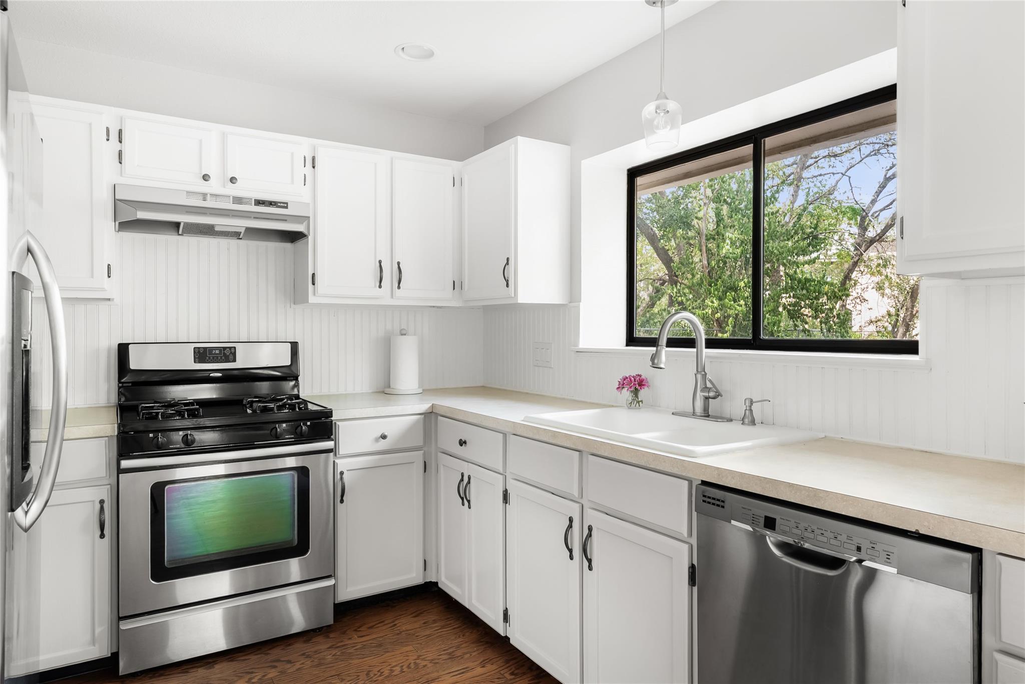 108 W SPRING Dr, photo 10