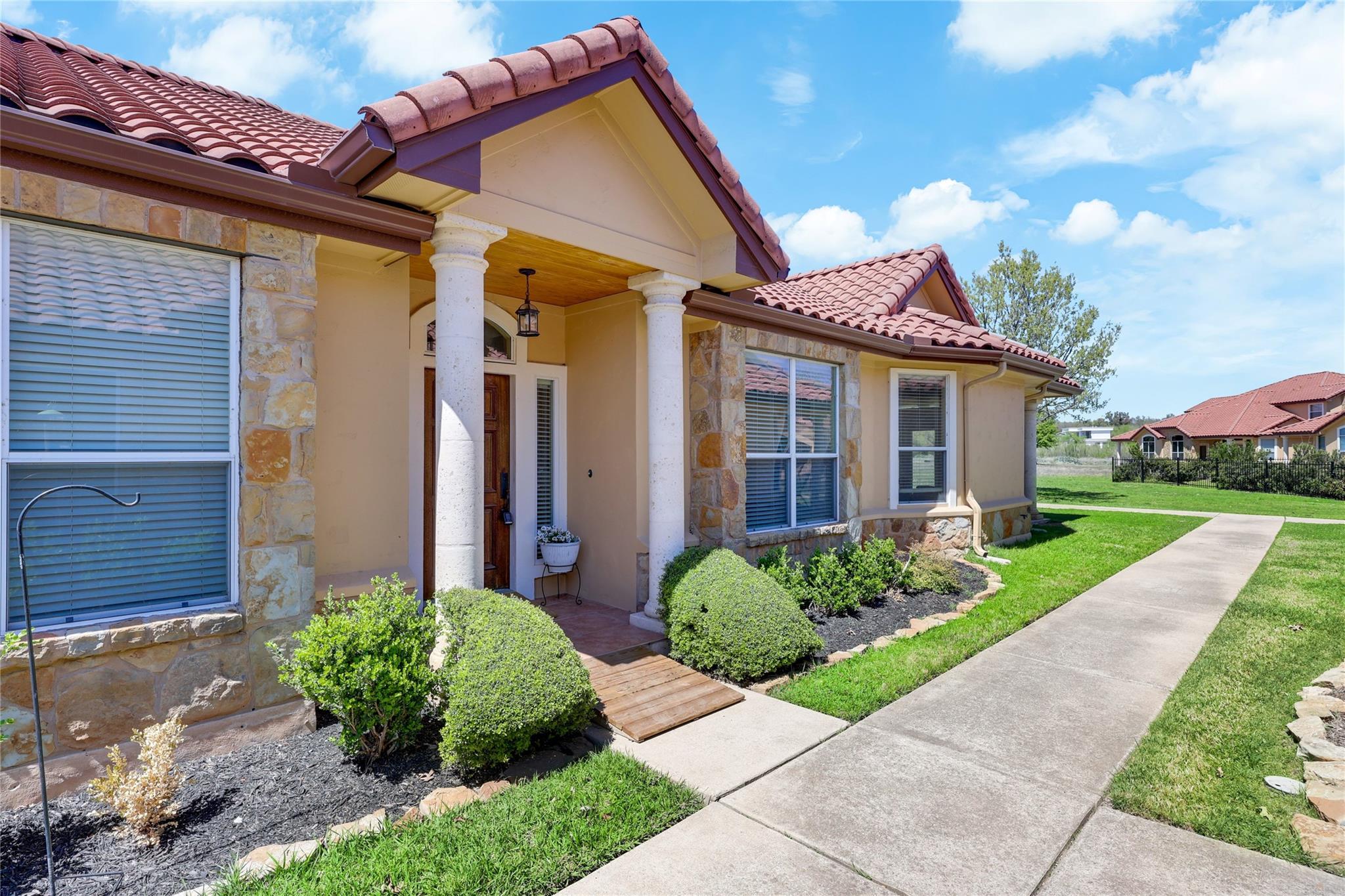 21118  Highland Lake Dr  #2, photo 6