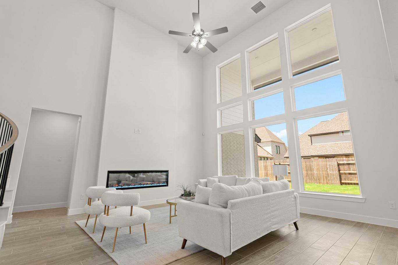 204 North River Way photo 4