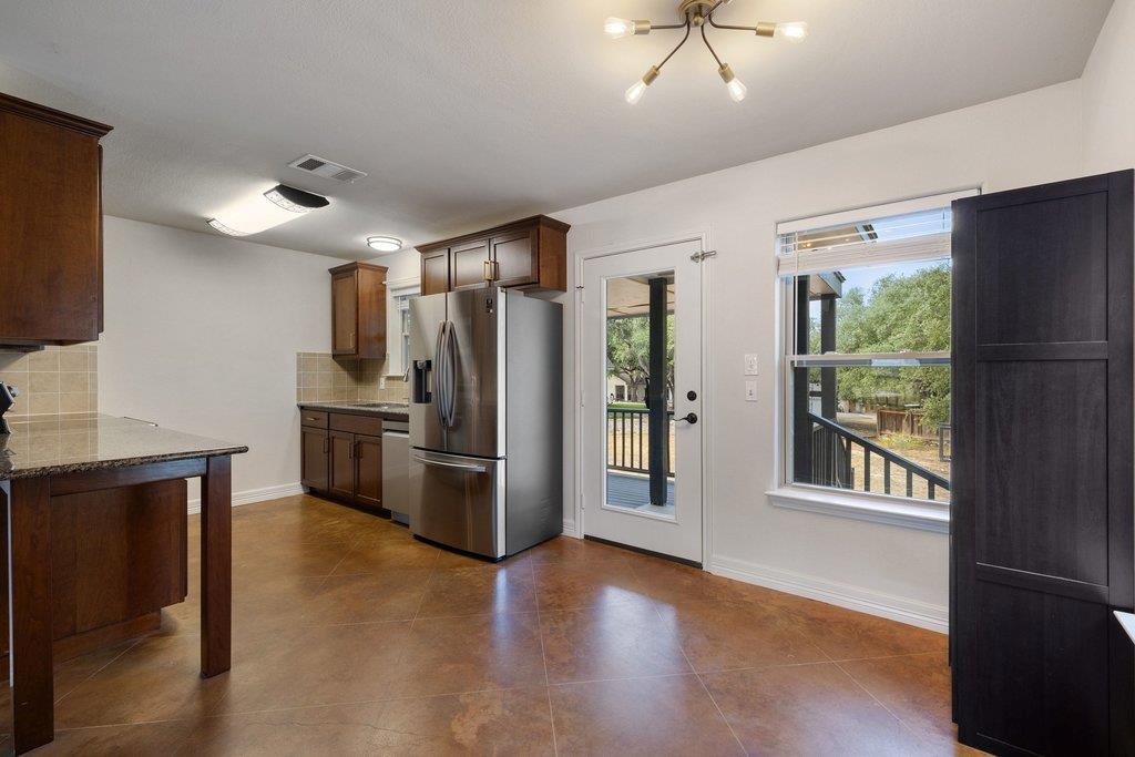 604  Whispering Hollow Cir, photo 5
