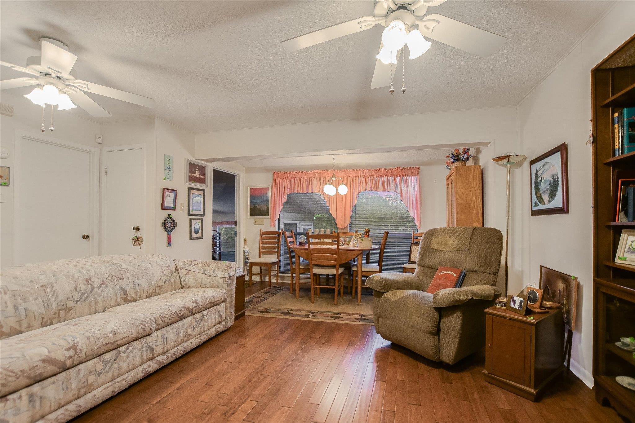 900  Pepperell Ct, photo 6