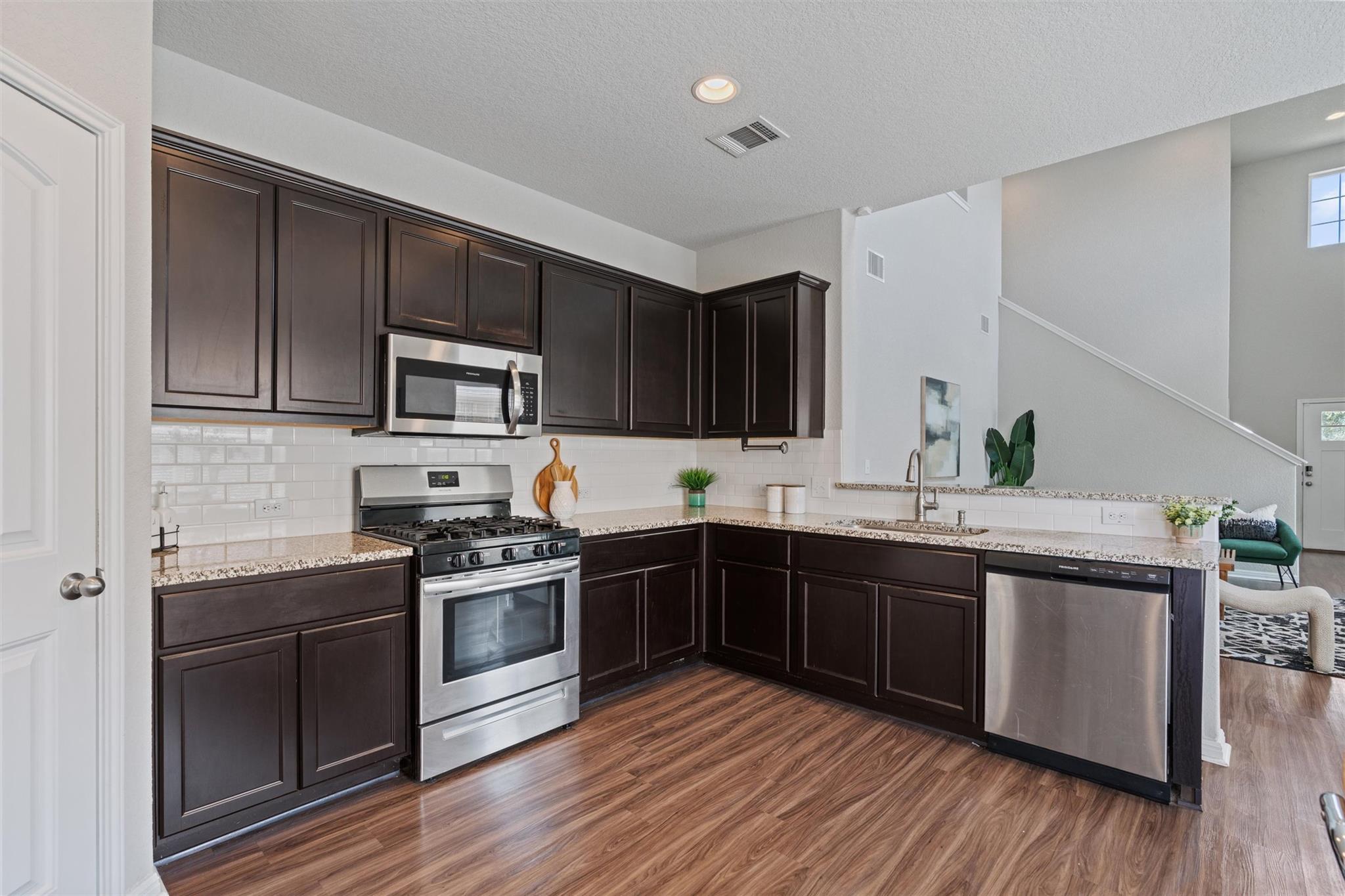 429  Dubina Ave, photo 11