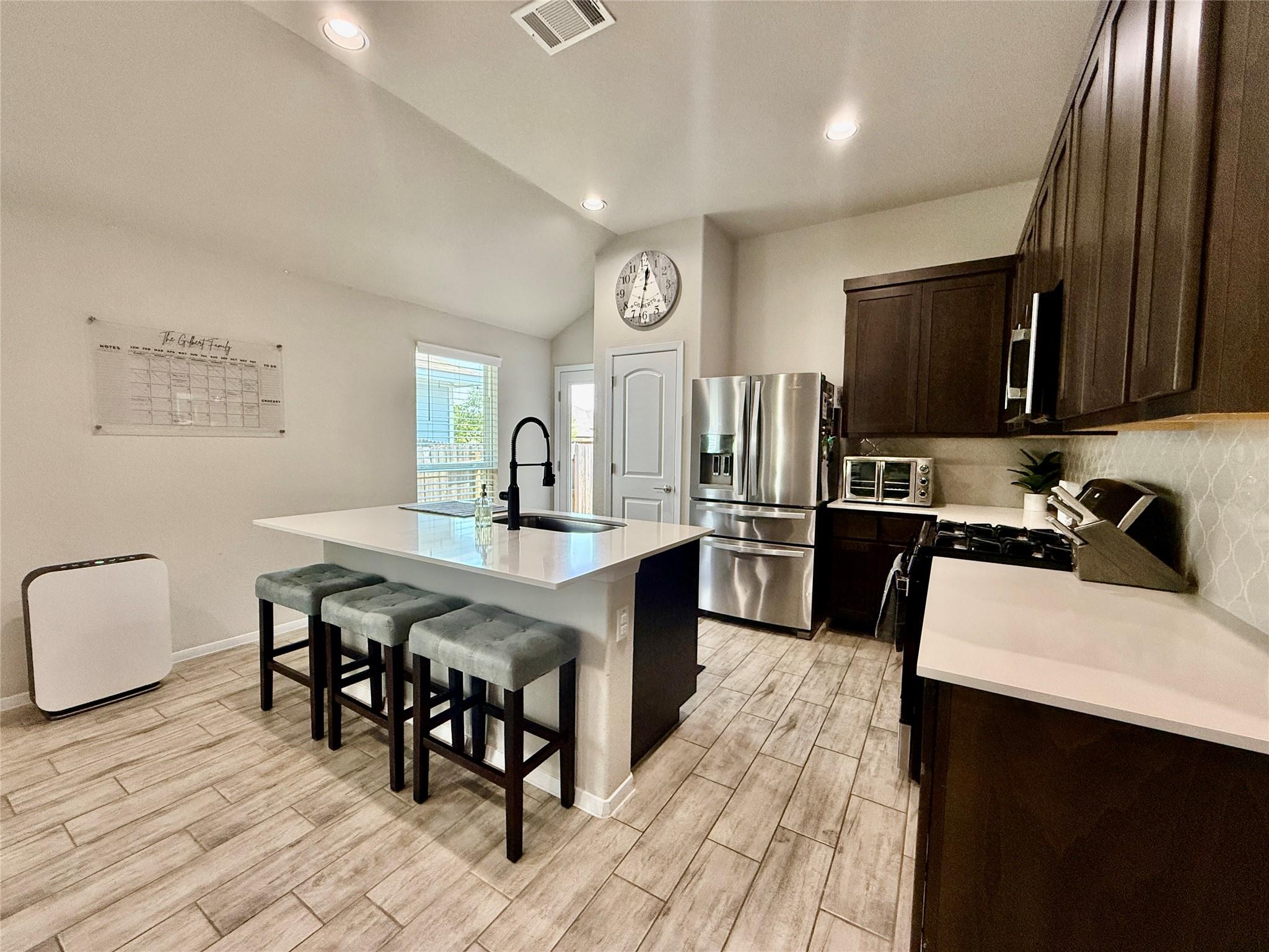 144  Riverhill Dr, photo 11