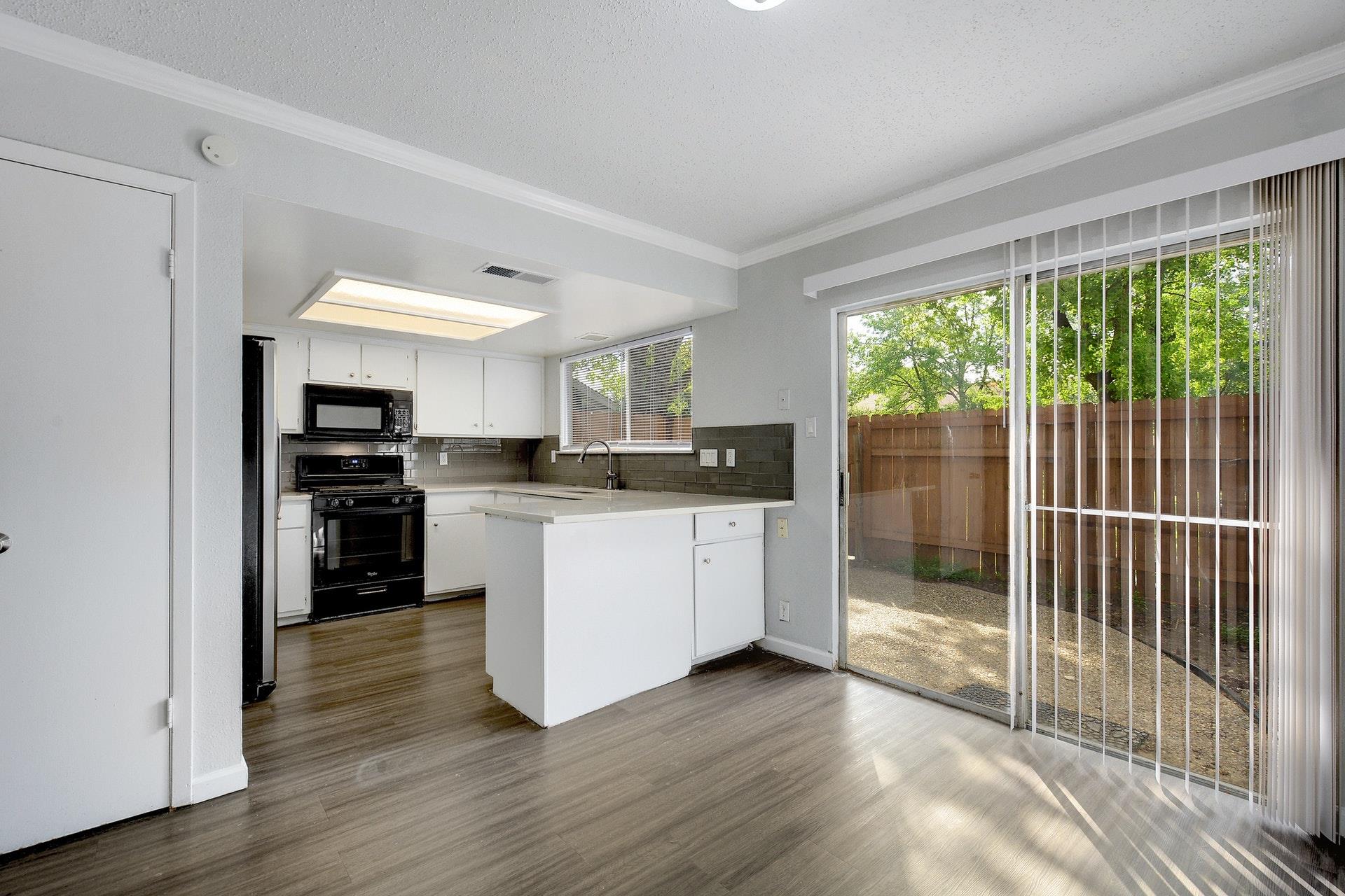 5905  Hidden Valley Trl, photo 7
