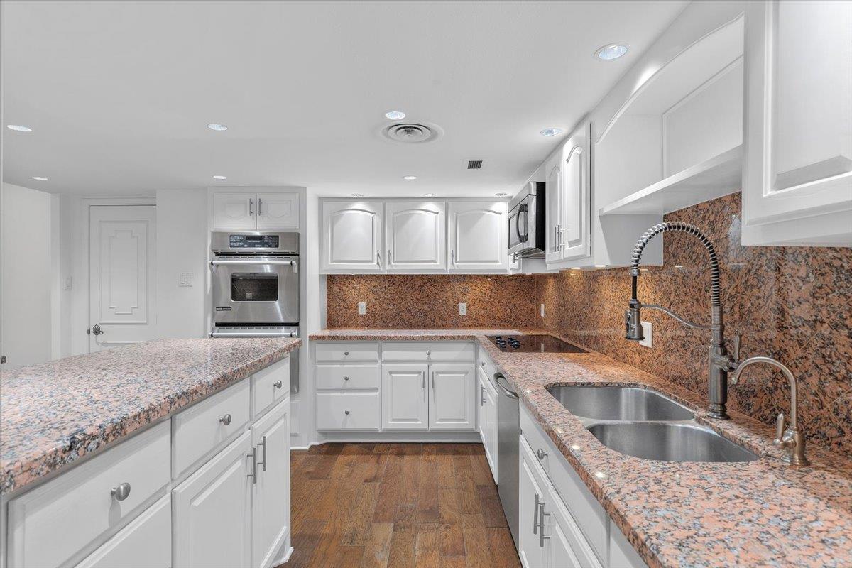1122  Colorado St  #1004, photo 12