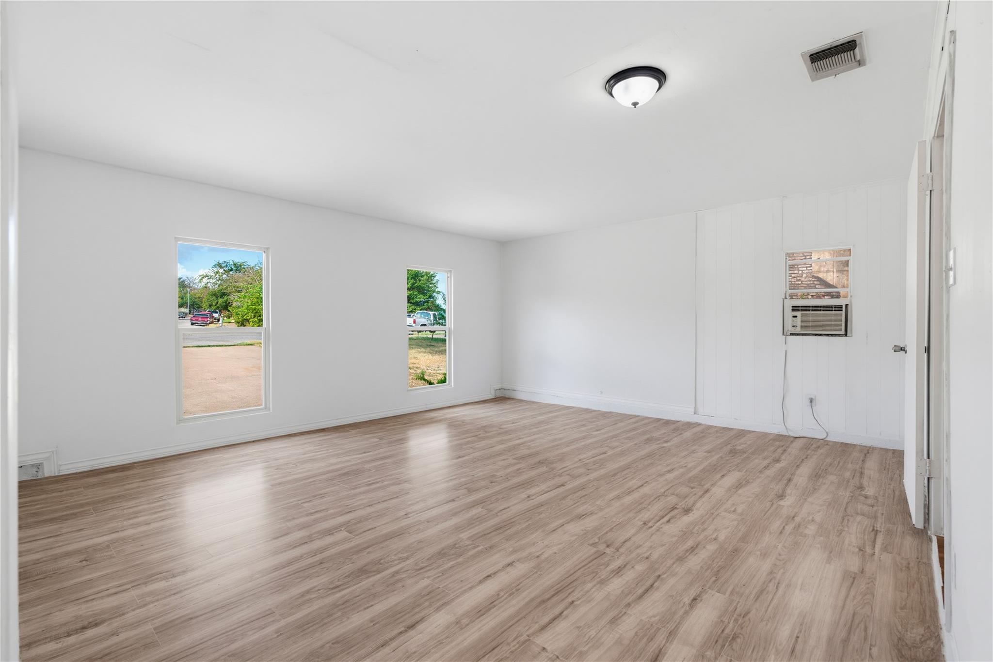 2311  Campden Dr, photo 11