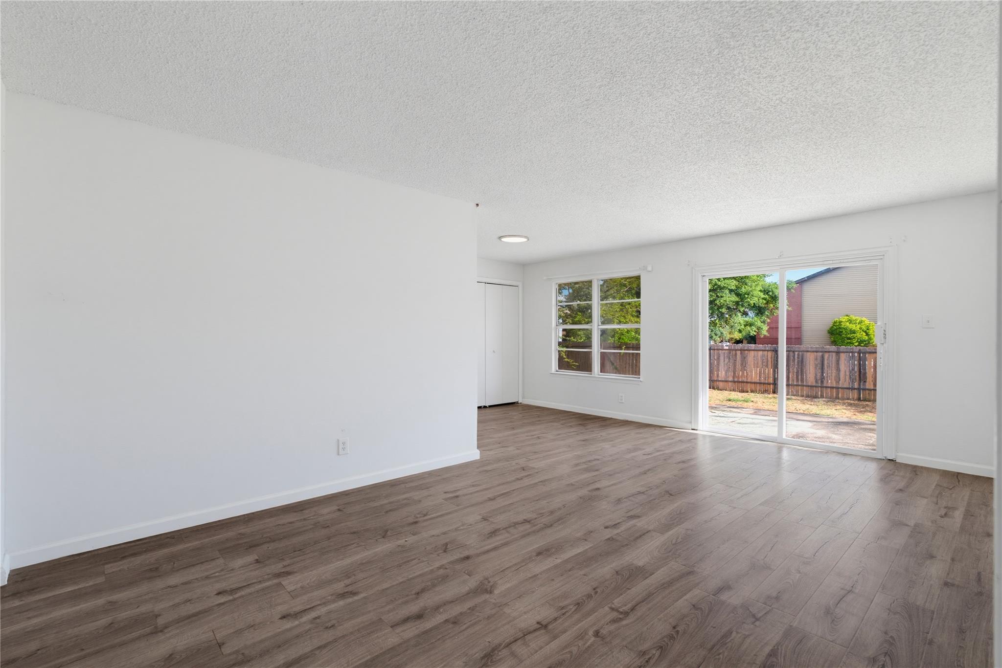 2311  Campden Dr, photo 4
