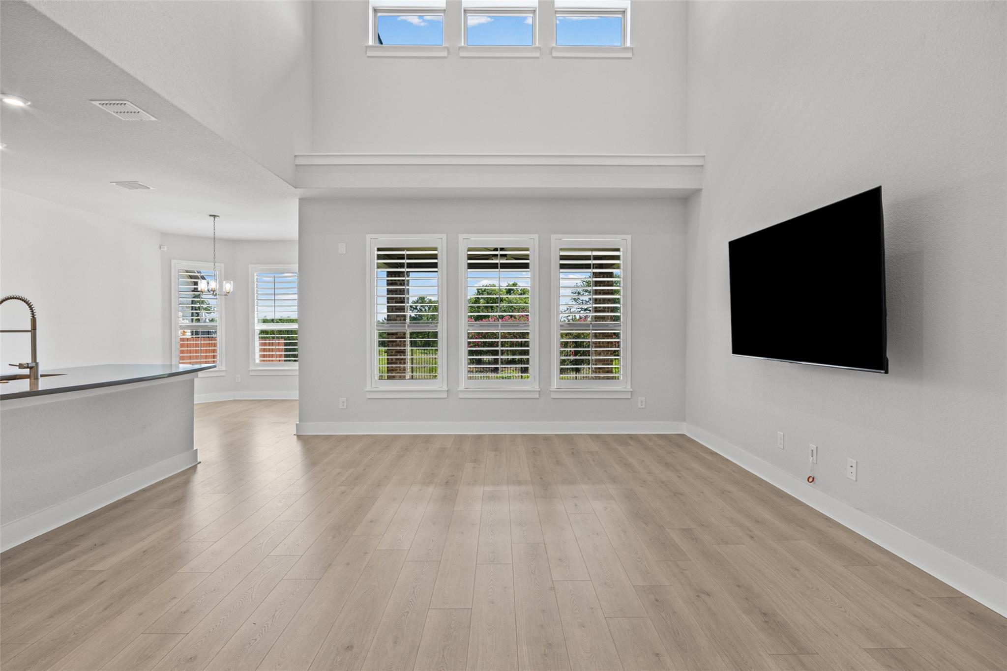 2323  Cantata Cv, photo 12