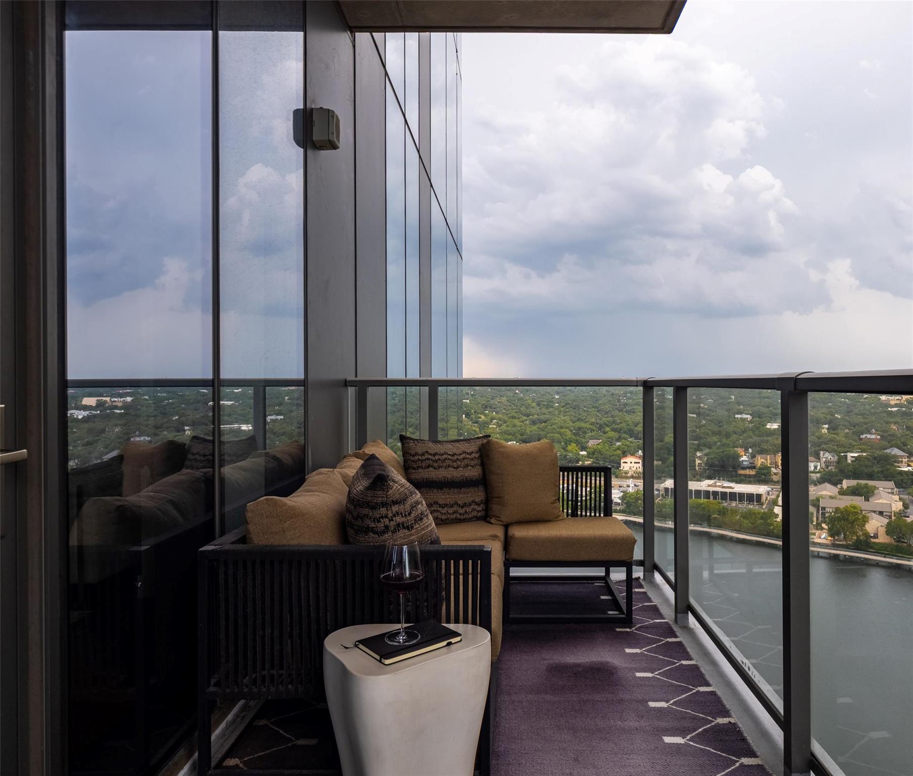 44  East Ave  #2101, photo 9