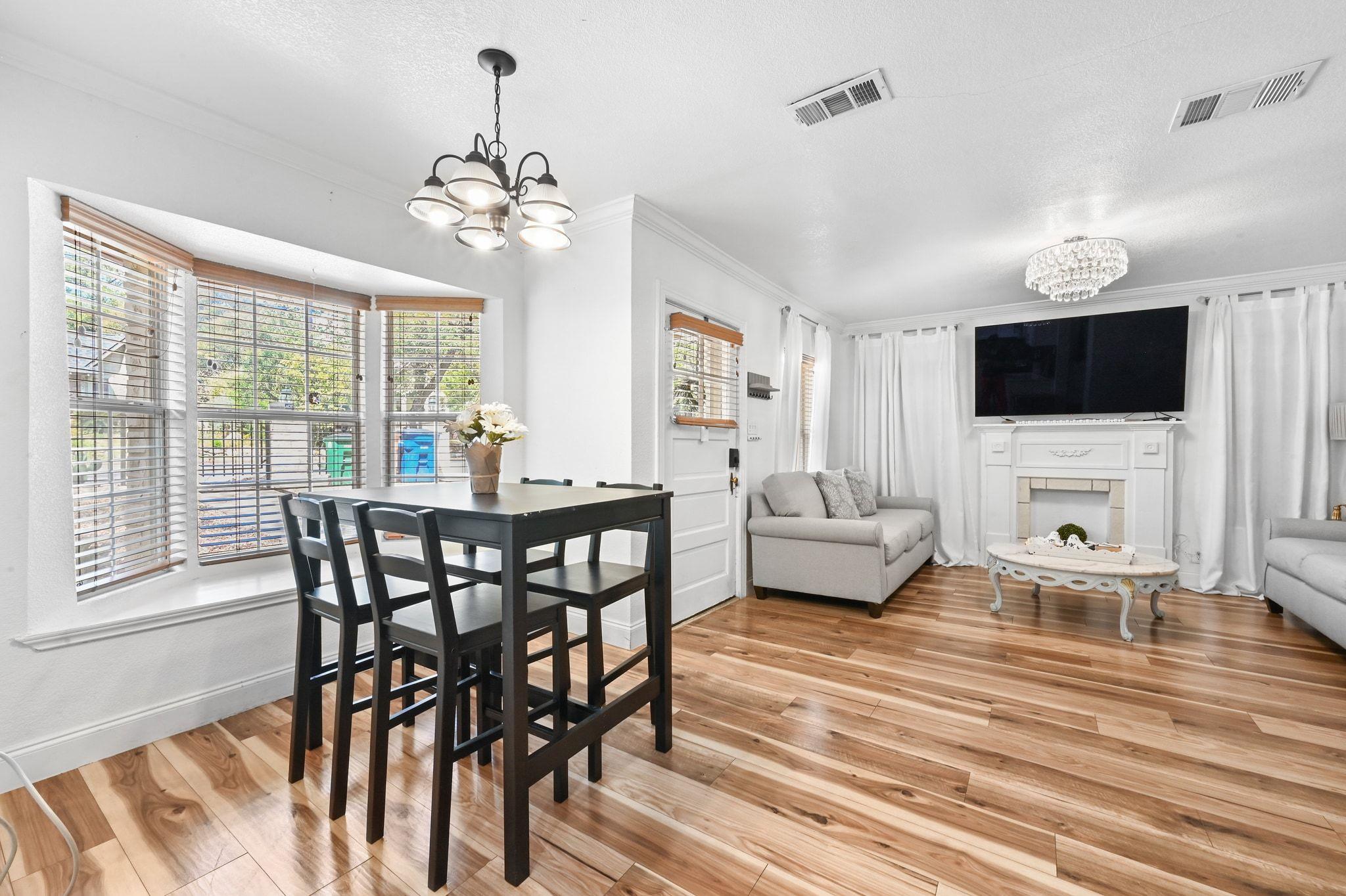 3503  Robinson Ave, photo 4