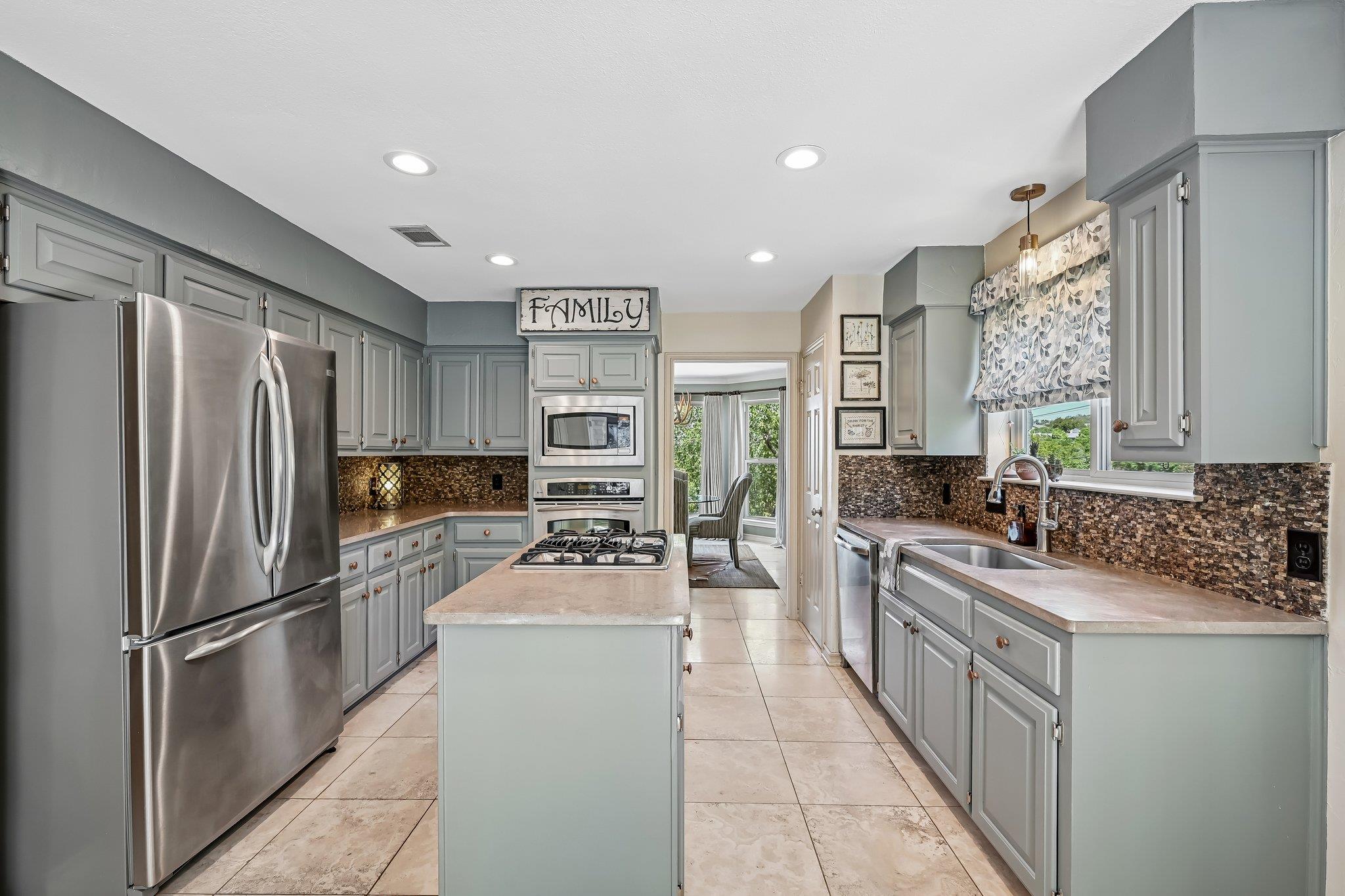 6009  Diamond Head Dr, photo 4