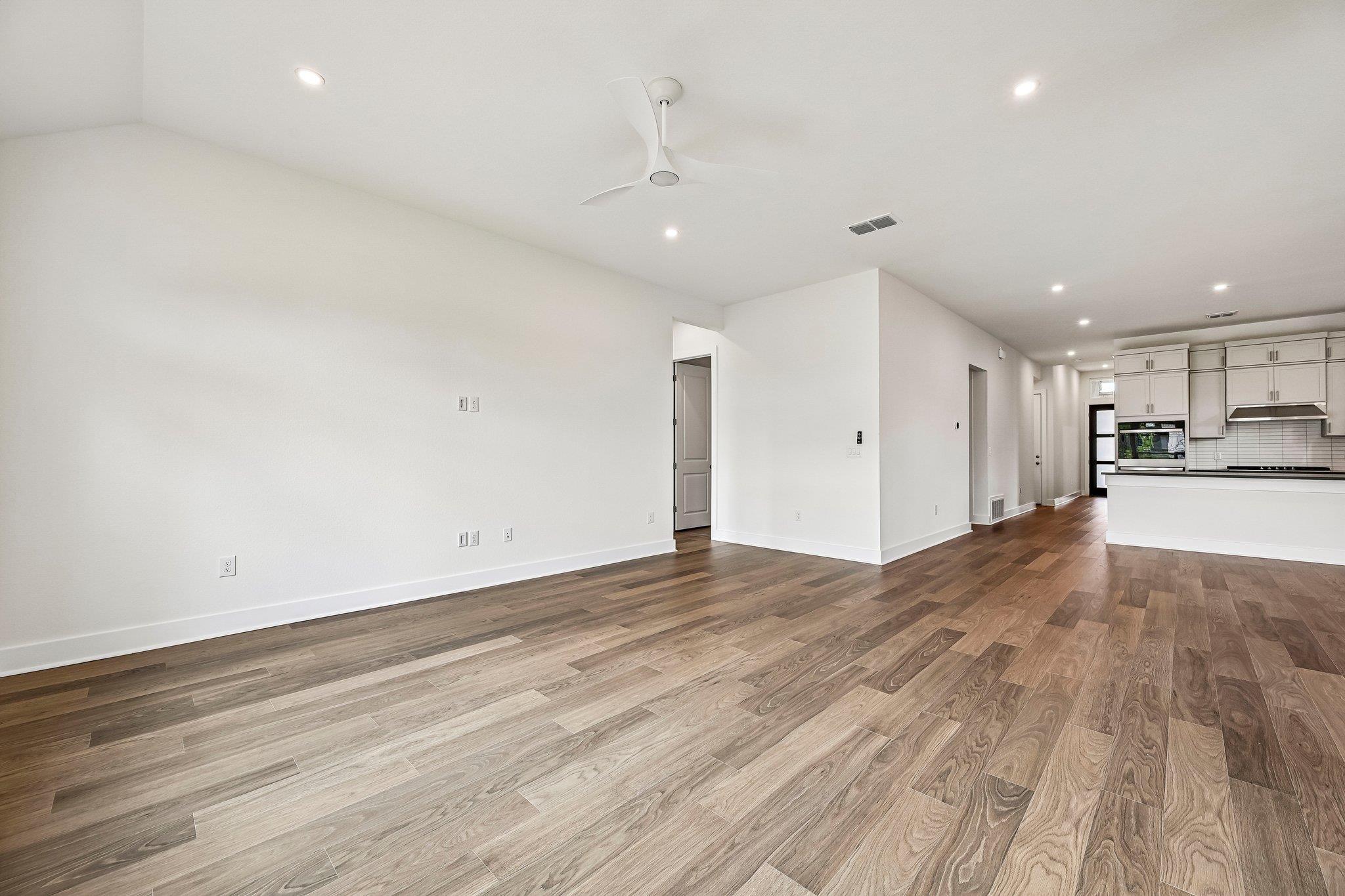 134  Comfort Dr, photo 4