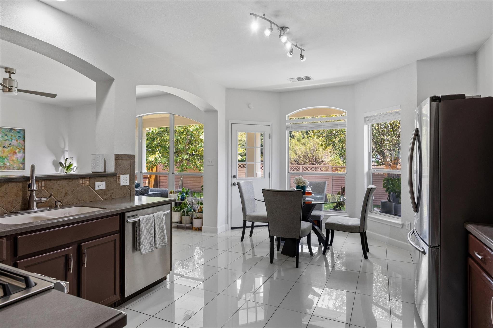 708  Bent Wood Pl, photo 11