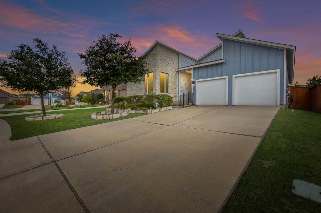 11321  American Mustang Loop, photo 4