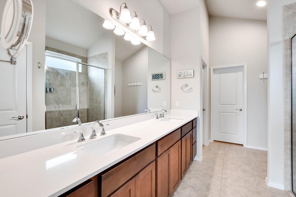 11321  American Mustang Loop, photo 9