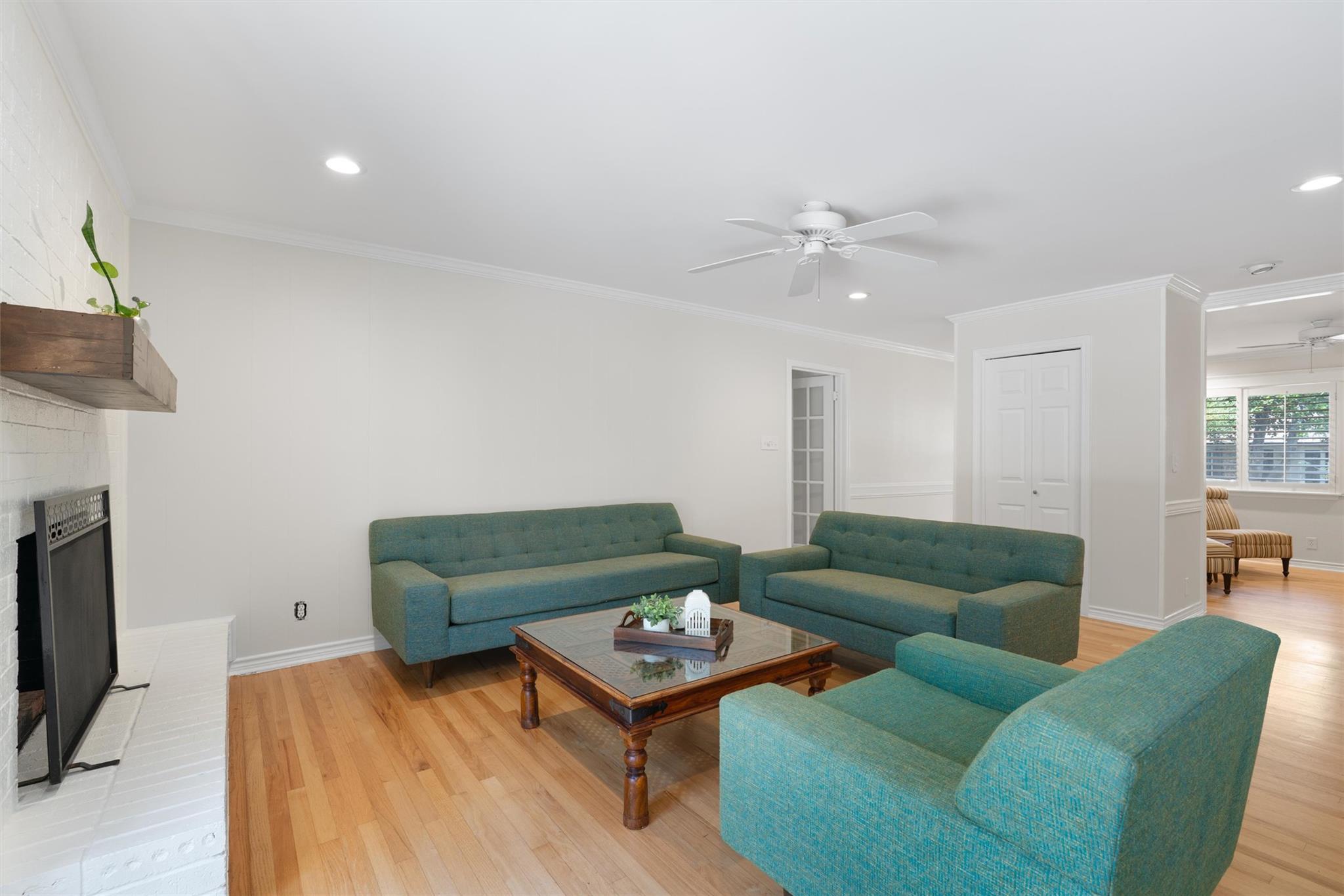 8605  Primrose Ln, photo 5