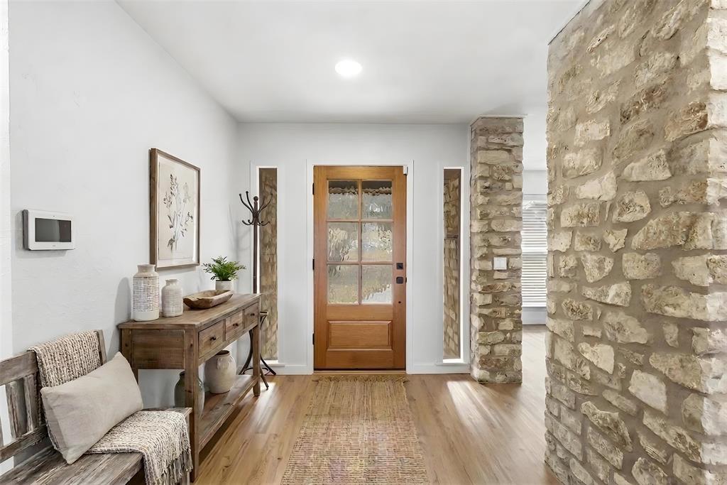 308  Ashwood Ln, photo 3