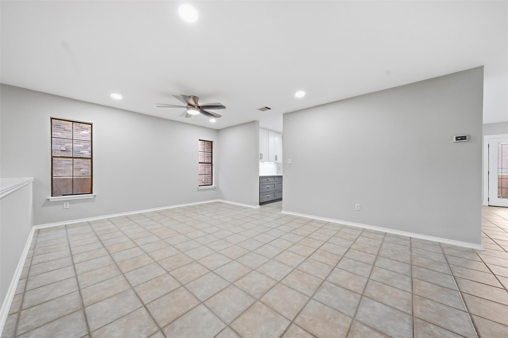 2423  Lavendale Ct, photo 6