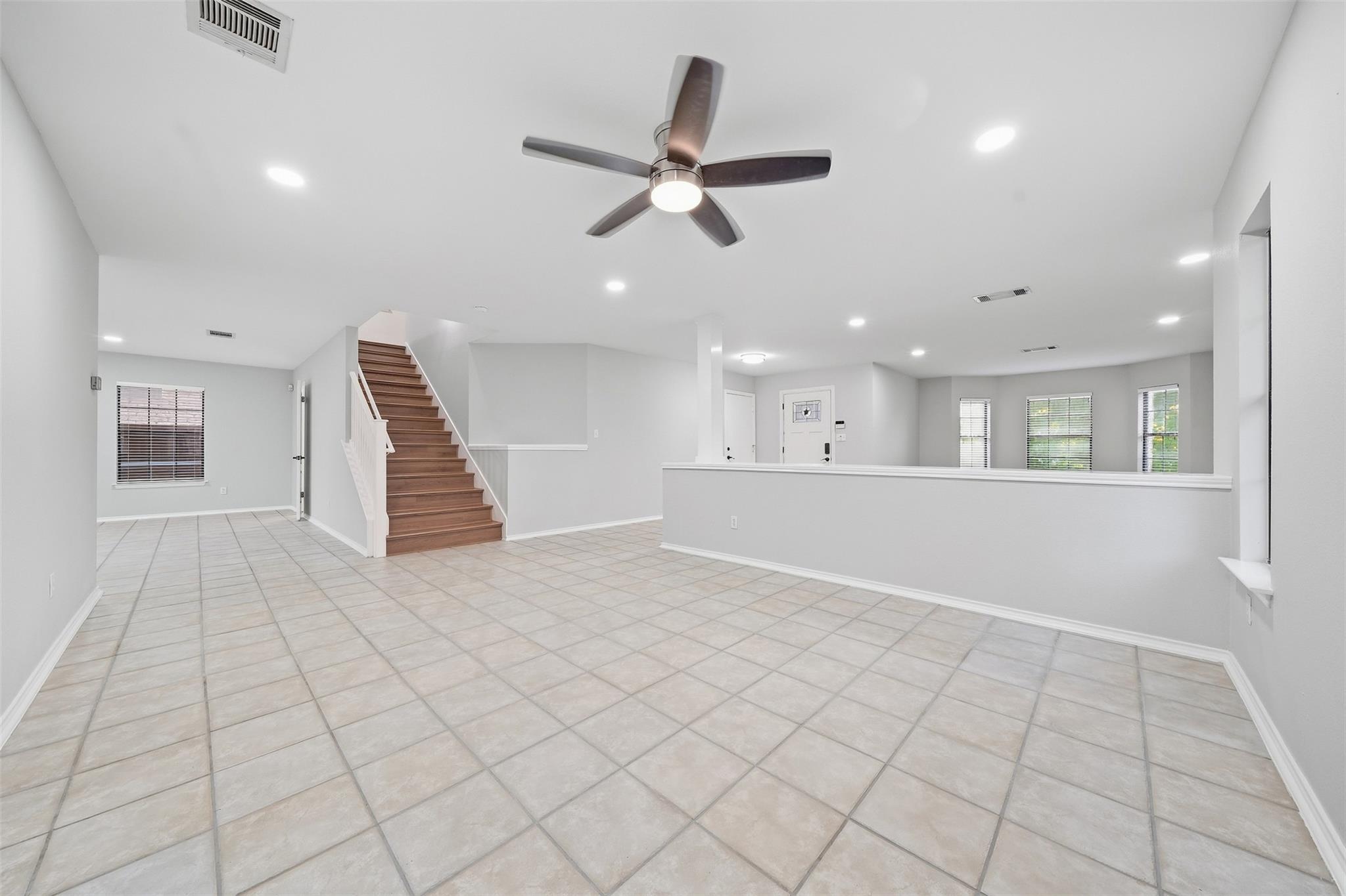 2423  Lavendale Ct, photo 8
