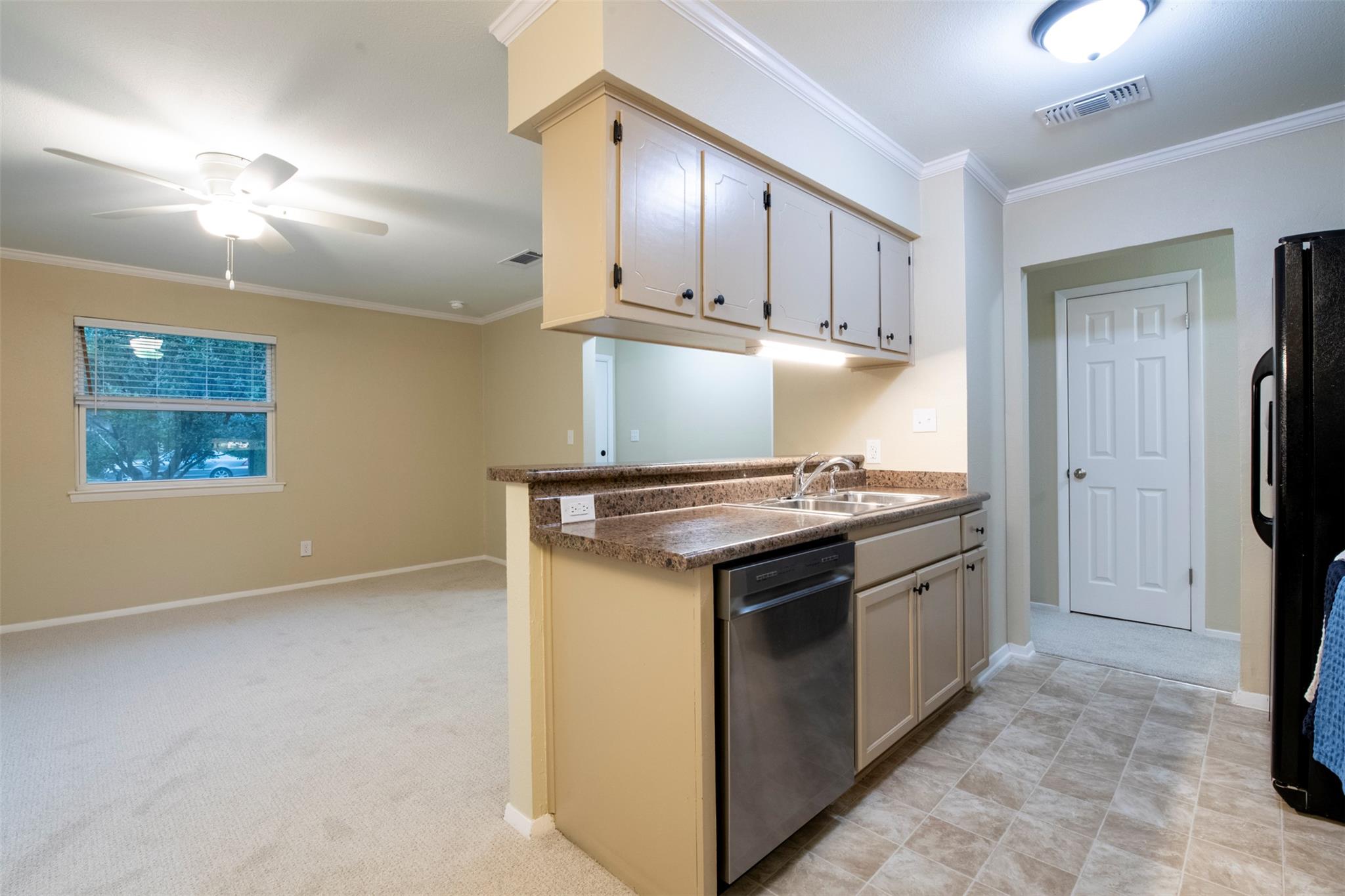 2018  Nevada St, photo 7