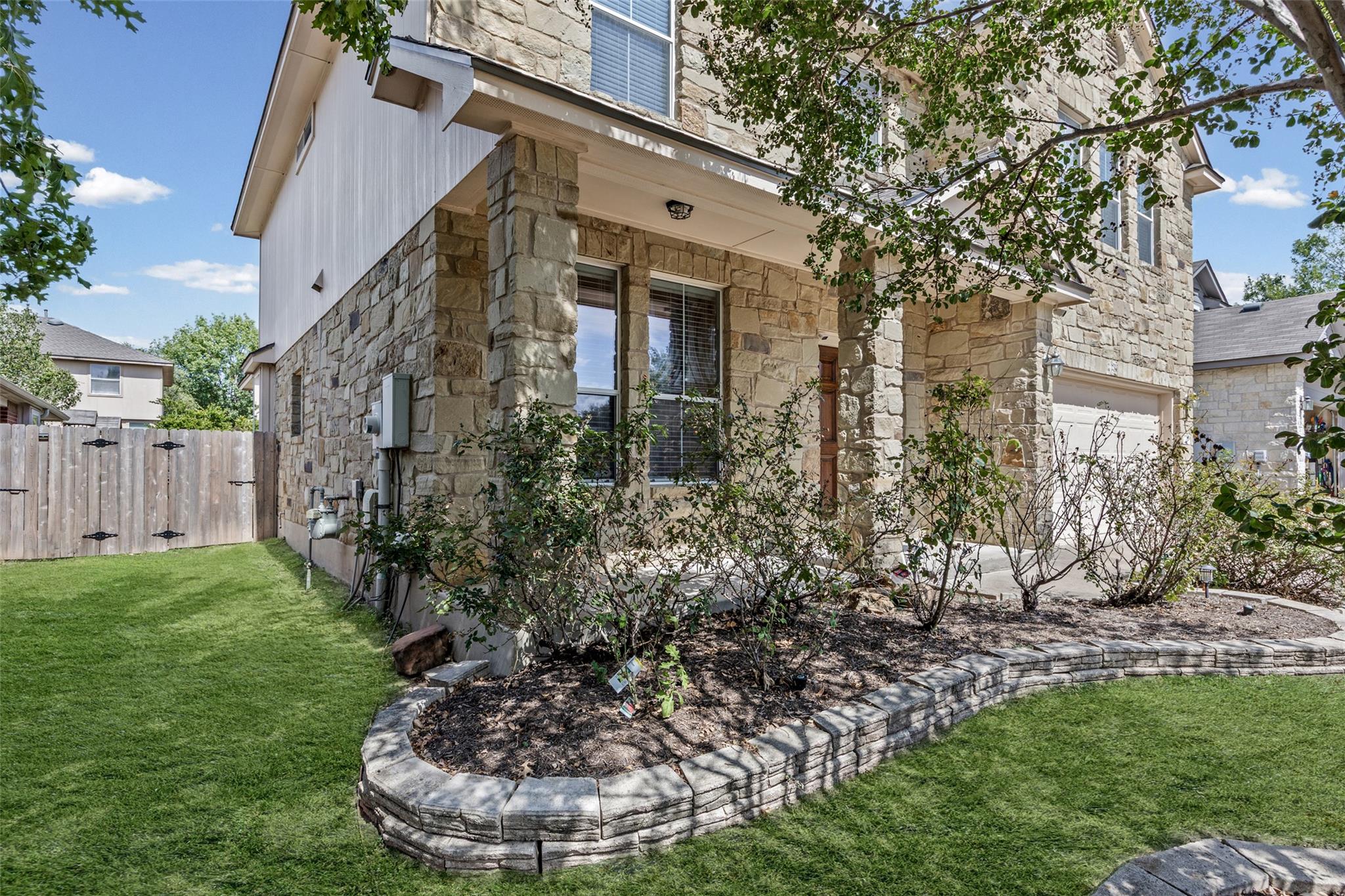 1704  McClannahan Dr, photo 3