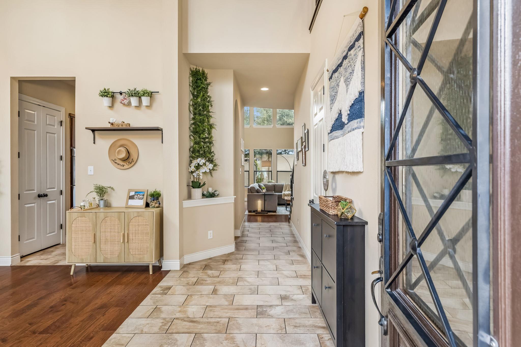 205 E Adelanta Pl, photo 9