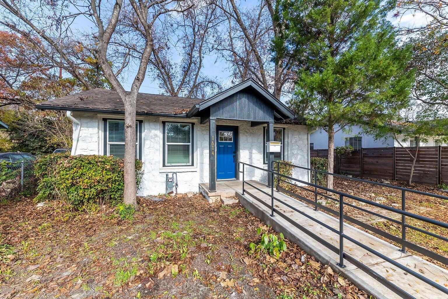 1614  Holly St, photo 1