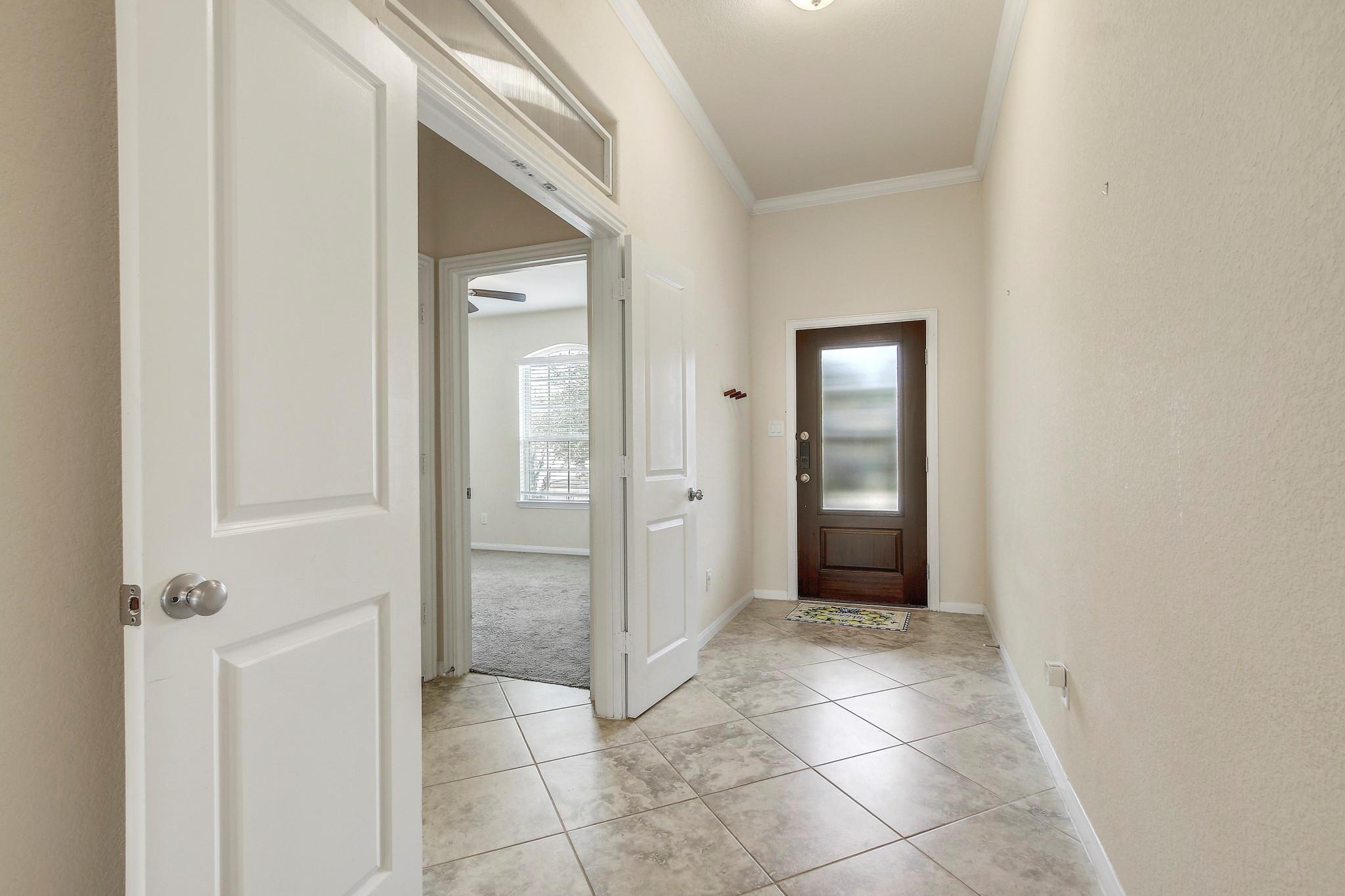 1275  Chad Dr, photo 3