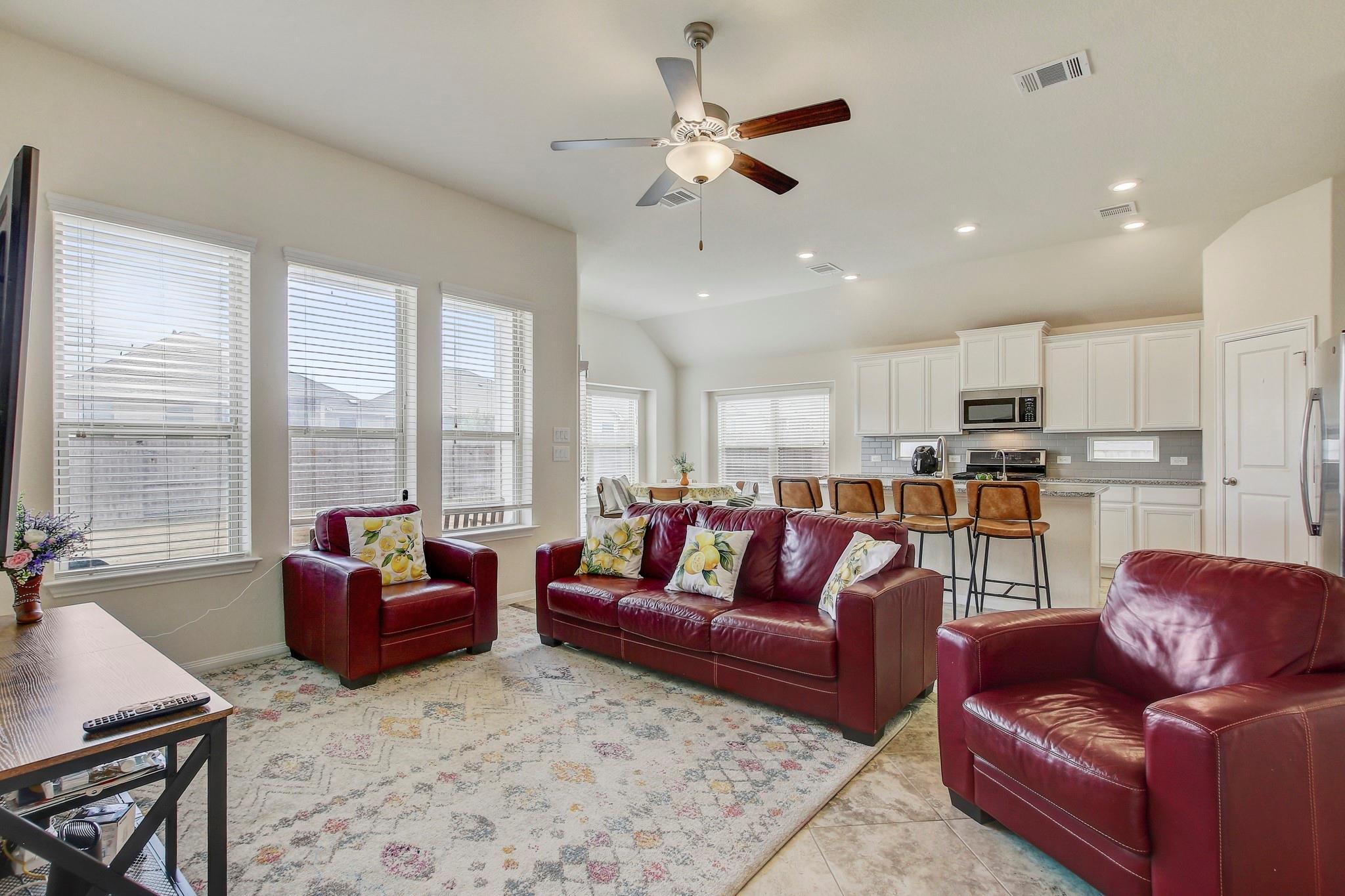 1275  Chad Dr, photo 5
