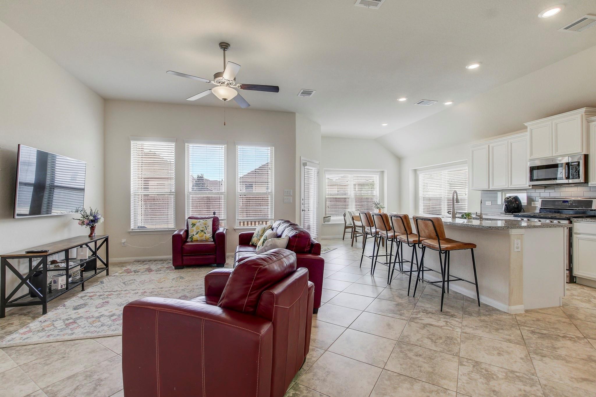 1275  Chad Dr, photo 6